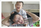 Shoulder ride!